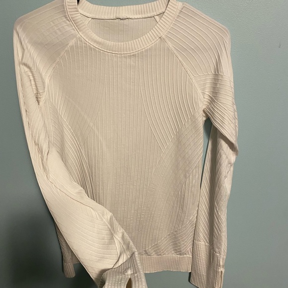 LULULEMON athletic top - Picture 3 of 5